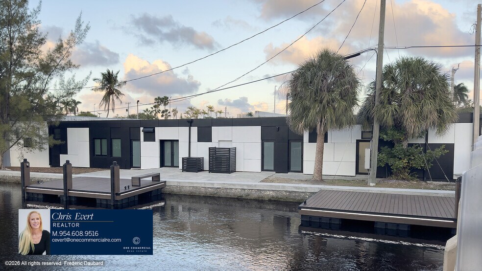 More Photos Of 2301 NE 26th St, Fort Lauderdale Freestanding For Lease