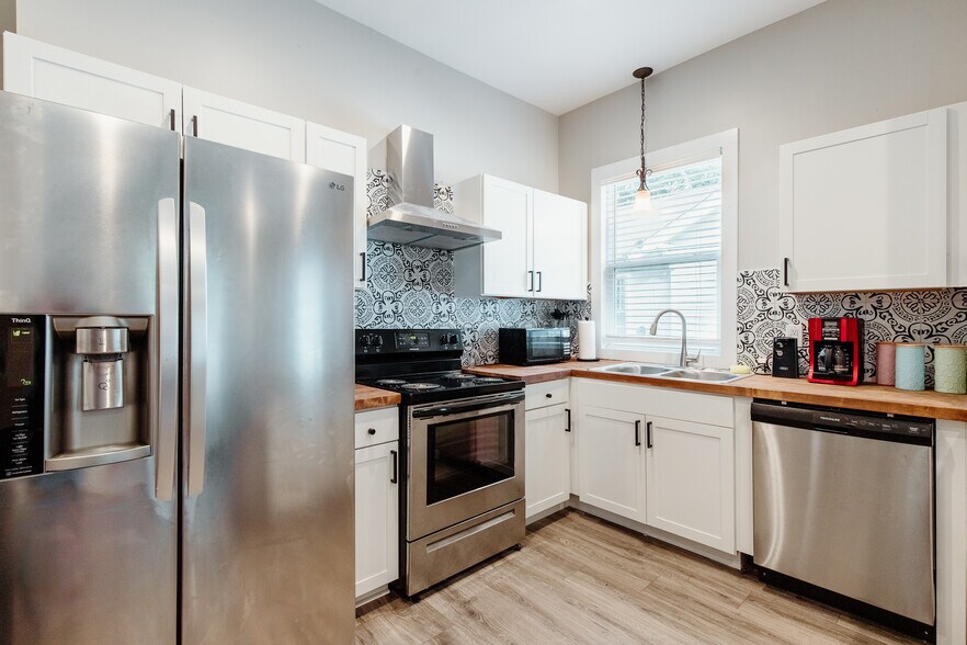 More Photos Of 616 S Converse St, Spartanburg Apartments For Sale