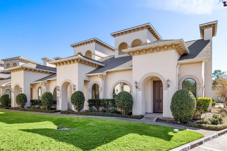 Primary Photo Of 12832 Willow Centre Dr, Houston Office Residential For Sale