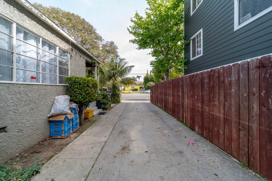 More Photos Of 12029 Washington Pl, Los Angeles Multifamily For Sale
