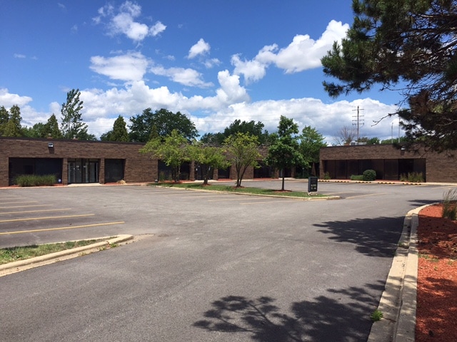 More Photos Of 415 W Golf Rd, Arlington Heights Medical For Lease