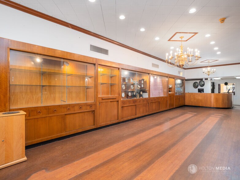 More Photos Of 1418 Newcastle St, Brunswick Storefront For Sale