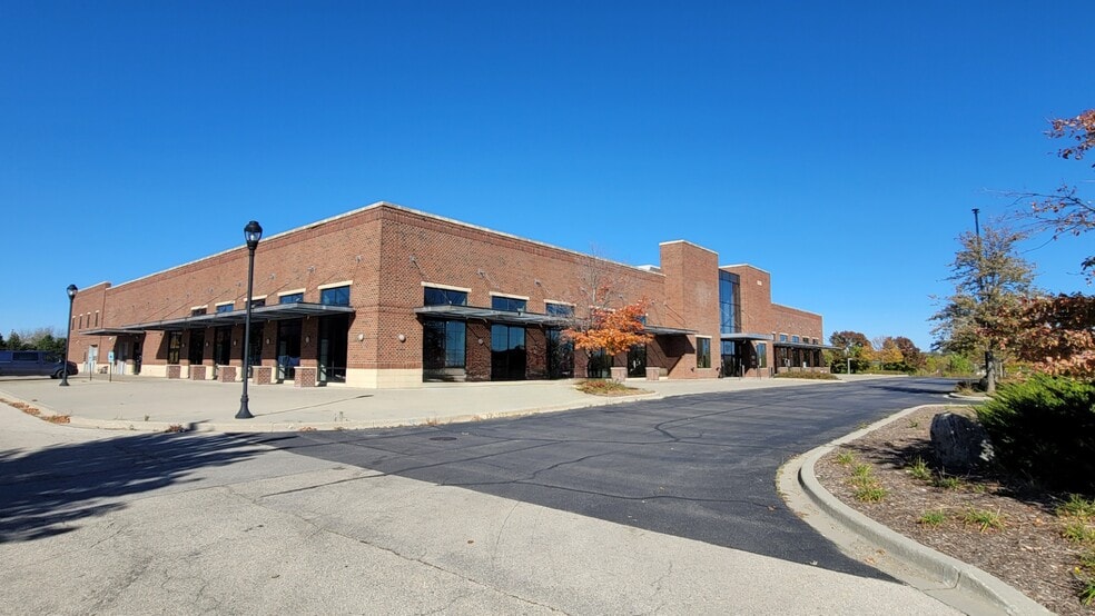 More Photos Of 131 S Randall Rd, St Charles Auto Dealership For Sale