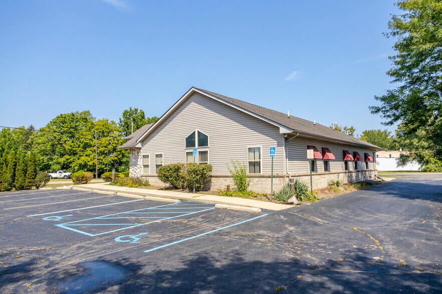 More Photos Of 37235 Goddard Rd, Romulus Office For Sale