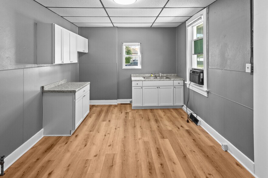 More Photos Of 31 N 14th St, Belleville Apartments For Sale