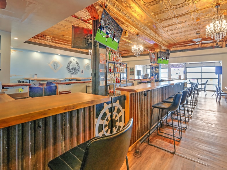 More Photos Of 115 Nippersink Blvd, Fox Lake Hospitality For Sale