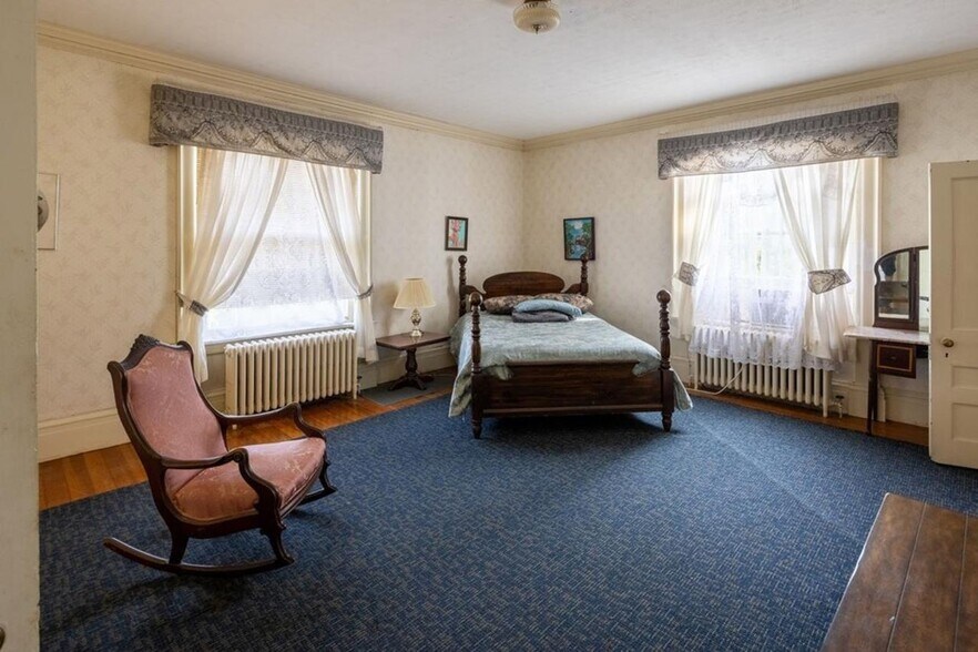 More Photos Of 850 Kinderton Rd, Clarksville Hospitality For Sale