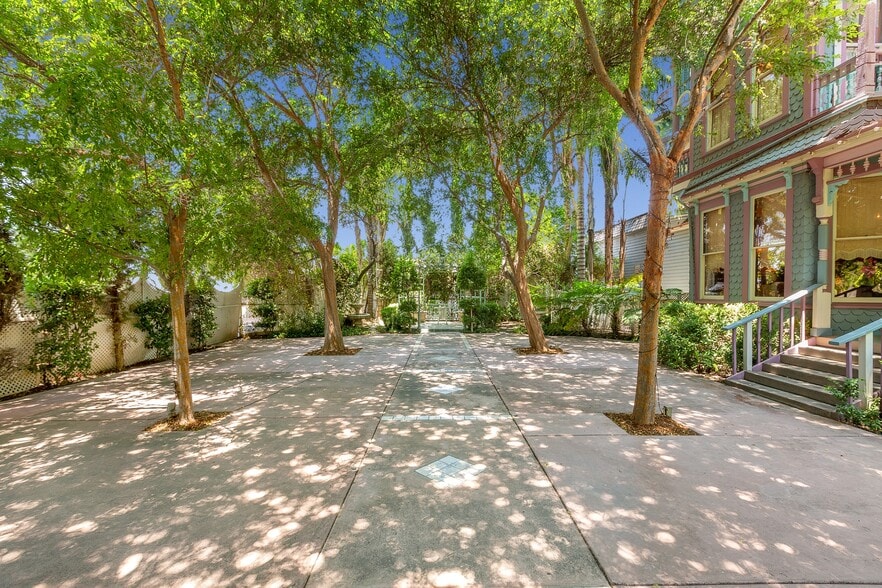 More Photos Of 2064 Orange Tree Ln, Redlands Lodge Meeting Hall For Sale