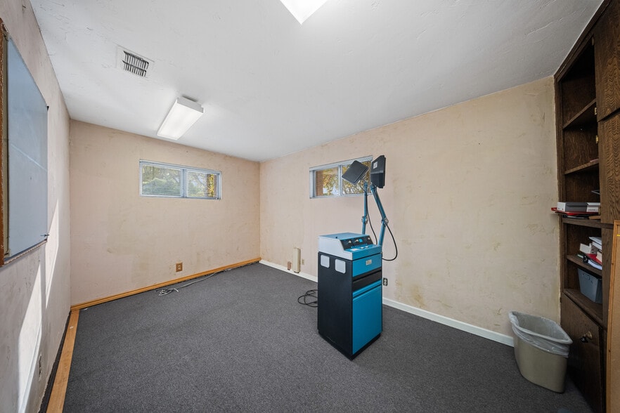More Photos Of 800 Douglas Blvd, Roseville Medical For Sale