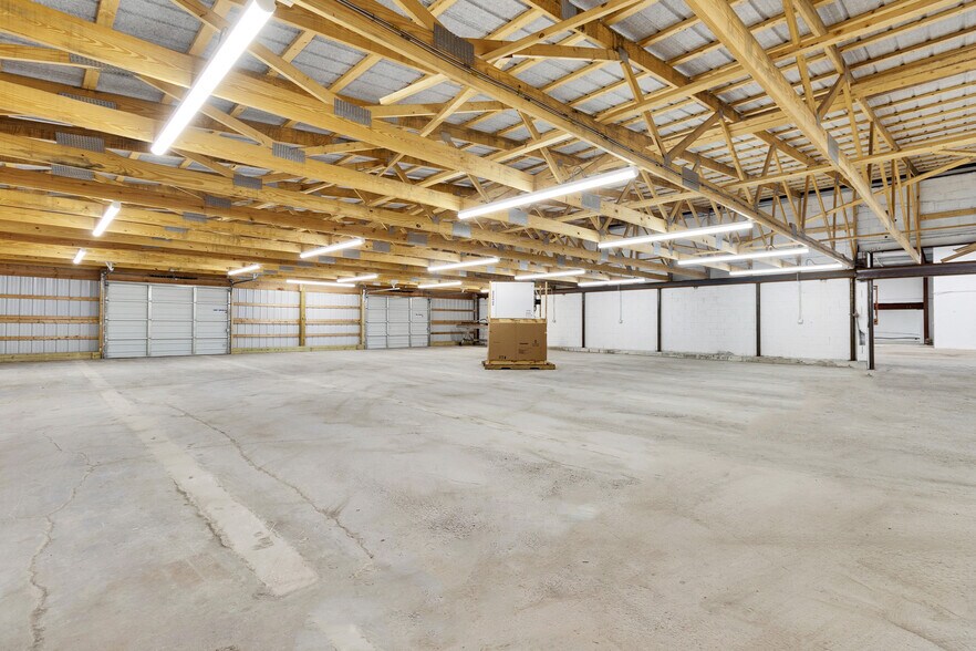 More Photos Of 65 Atlas Rd, Uniontown Manufacturing For Sale