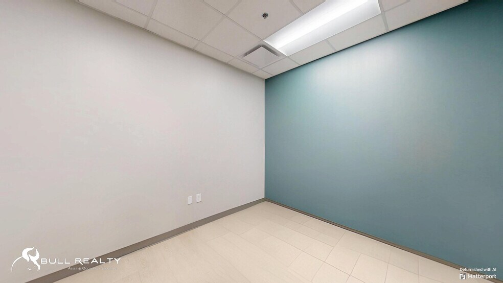 More Photos Of 34 Upper Riverdale Rd, Riverdale Medical For Lease