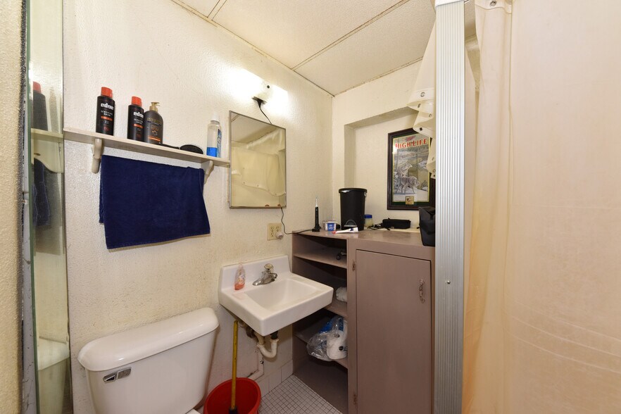 More Photos Of N96W20275 County Line Rd, Menomonee Falls Multifamily For Sale