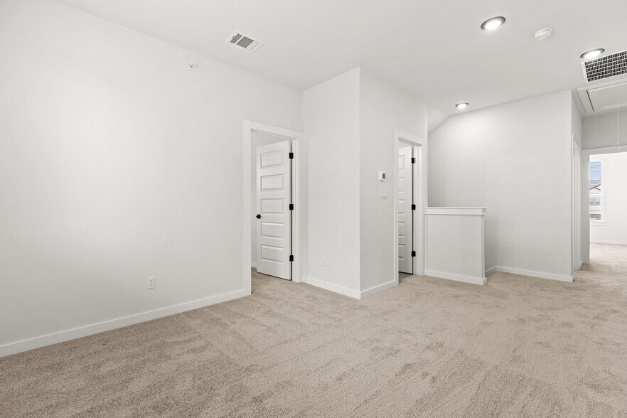 More Photos Of 2600 Gattis School Rd, Round Rock Apartments For Sale