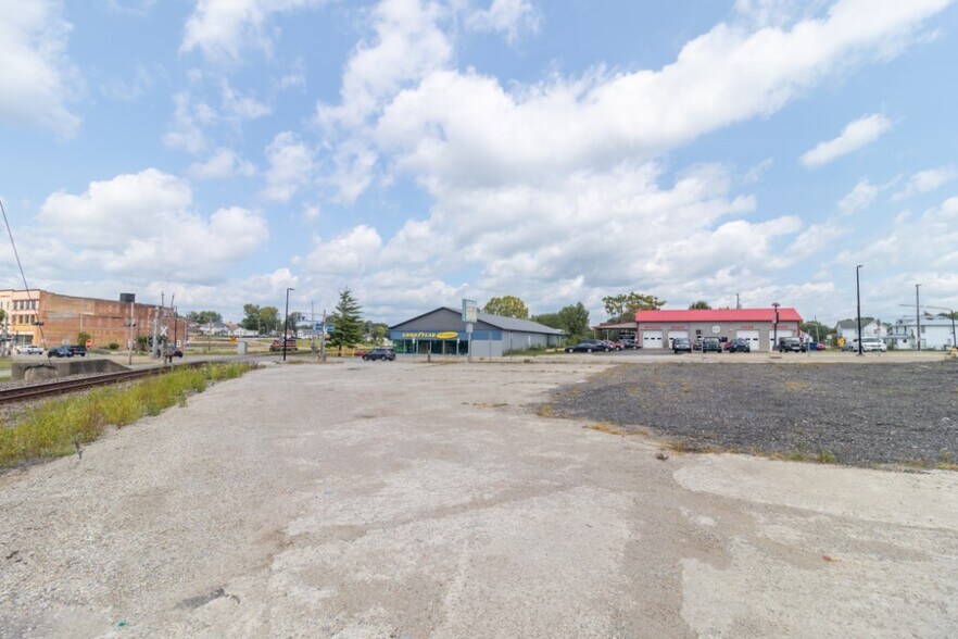 More Photos Of 1553 Broad St, New Castle Land For Lease