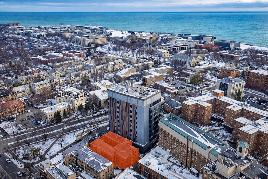 More Photos Of 716 Clark St, Evanston Apartments For Sale