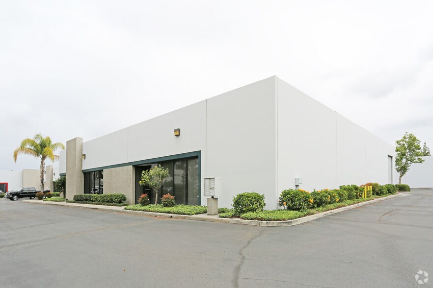 More Photos Of 1961 E Miraloma Ave, Placentia Unknown For Lease