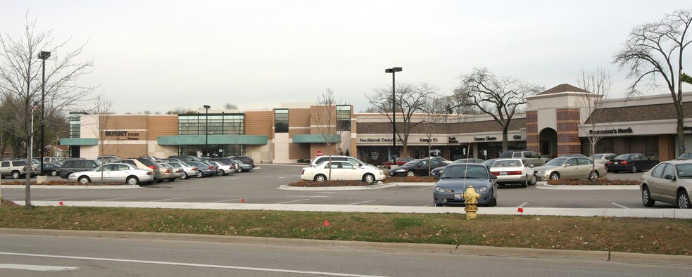 More Photos Of 1127-1163 Church St, Northbrook Unknown For Lease
