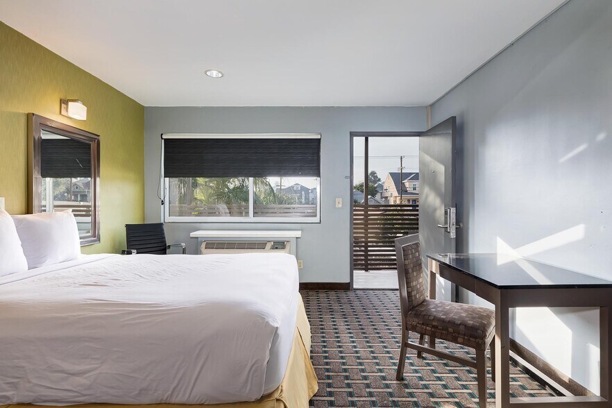 More Photos Of 1717 S Vermont Ave, Los Angeles Hotel For Sale