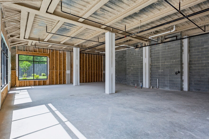 More Photos Of 2030 Main St NW, Atlanta Storefront Retail Office For Sale