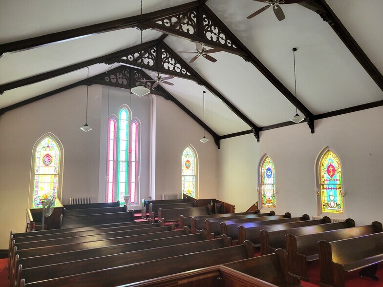 More Photos Of 7 S Main St, Union Bridge Religious Facility For Sale