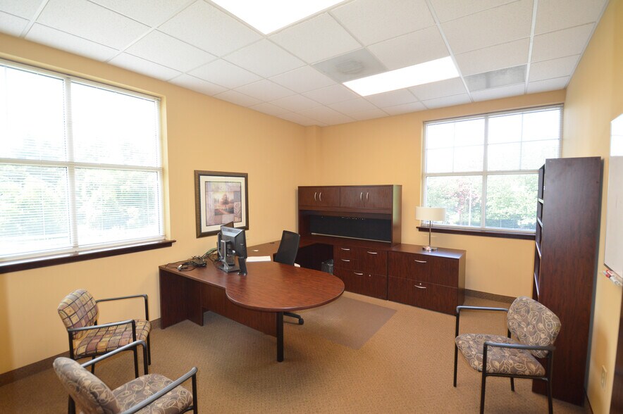 More Photos Of 175 Sunnynoll Ct, Winston-Salem Office For Sale
