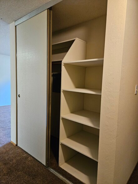 More Photos Of 1049 Armstrong St, Hayward Apartments For Sale