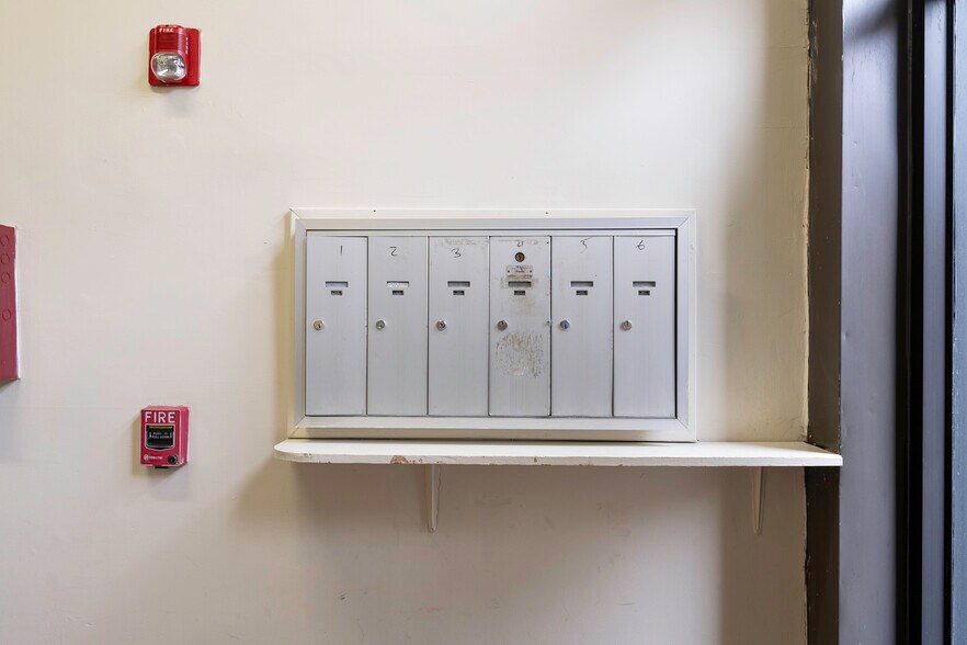 More Photos Of 279 S Broadway, Yonkers Apartments For Sale