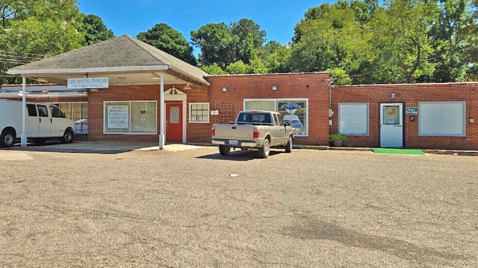 More Photos Of 554 Bragg St, Sanford General Retail For Sale