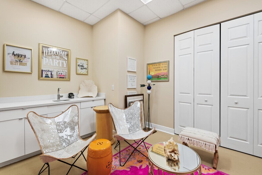 More Photos Of 11 W State Road 84, Fort Lauderdale Office For Lease