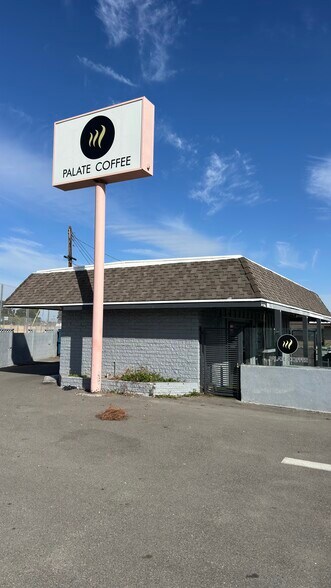 More Photos Of 10051 McFadden Ave, Westminster Fast Food For Lease