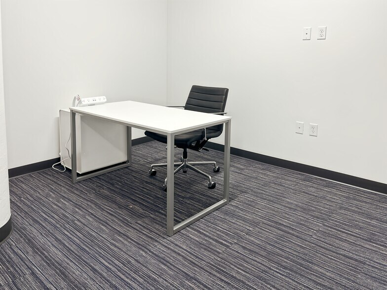 More Photos Of 15111 8th Ave SW, Burien Coworking Space