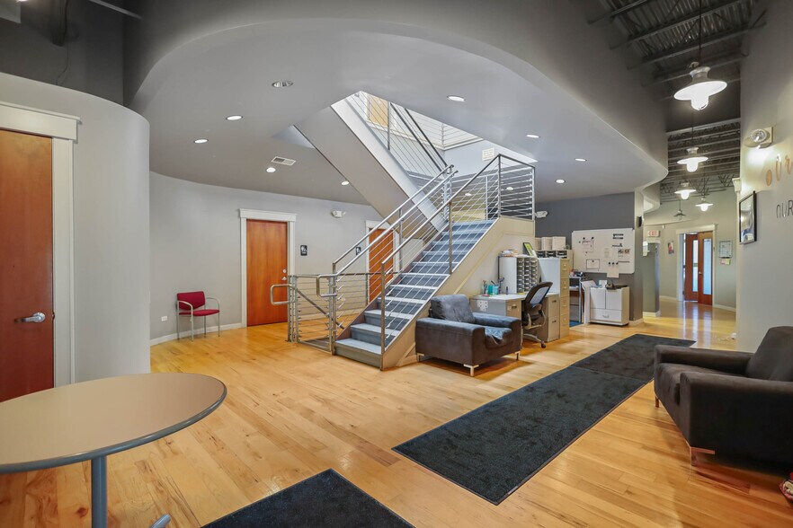 More Photos Of 85-125 Hankes Ave, Aurora Warehouse For Sale