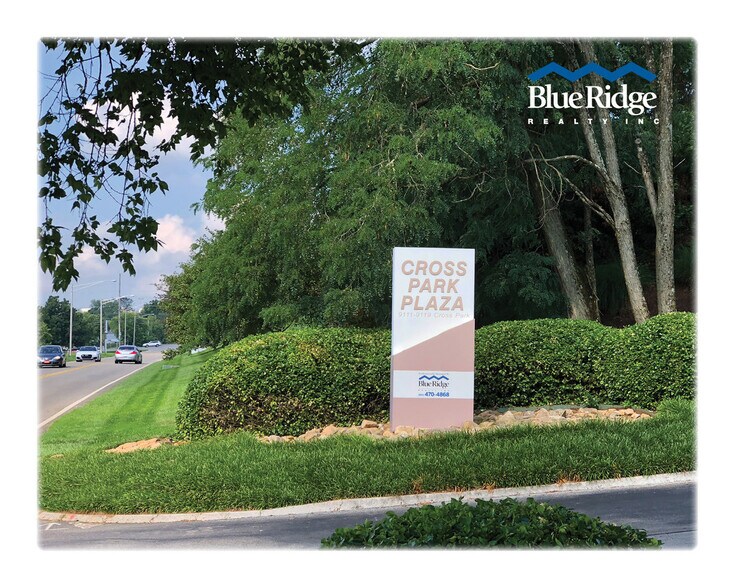 More Photos Of 9111 Cross Park Dr, Knoxville Office For Sale