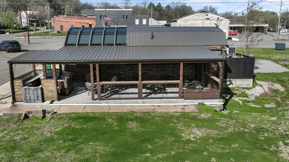 More Photos Of 106 Northside Sq, Petersburg Restaurant For Sale