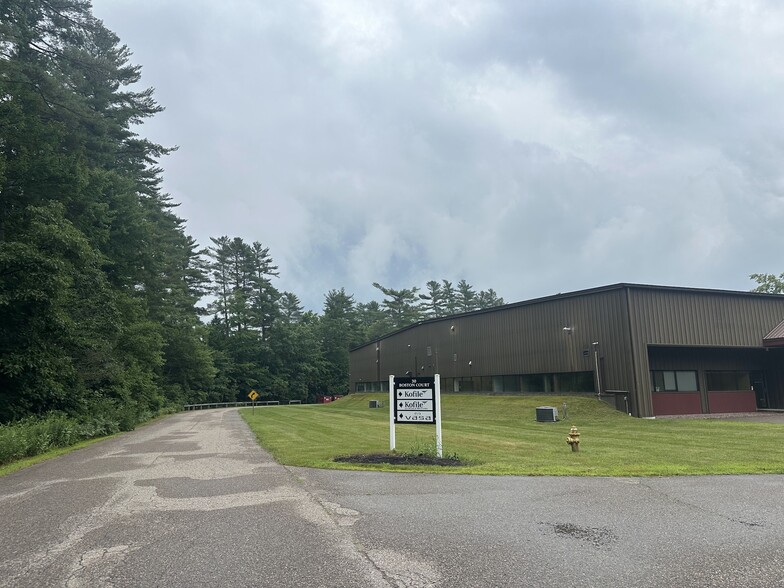 More Photos Of 30 Boston Ct, Essex Junction Warehouse For Lease