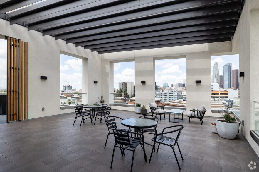 More Photos Of 107 S Hewitt St, Los Angeles Apartments For Lease