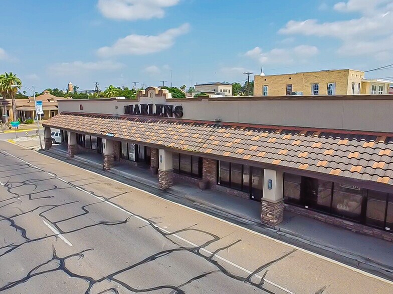 More Photos Of 405 E 2nd St, Rio Grande City Supermarket For Sale