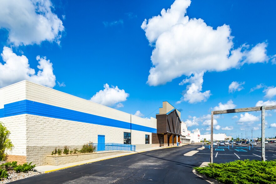 More Photos Of 5038-A Miller Rd, Flint Storefront For Sale
