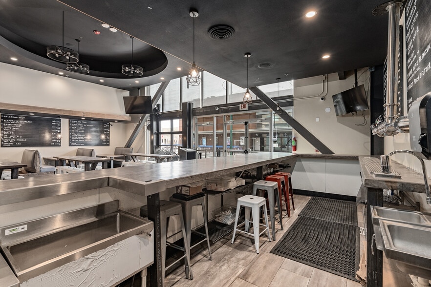 More Photos Of 500 Market St, Santa Fe Storefront Retail Office For Lease