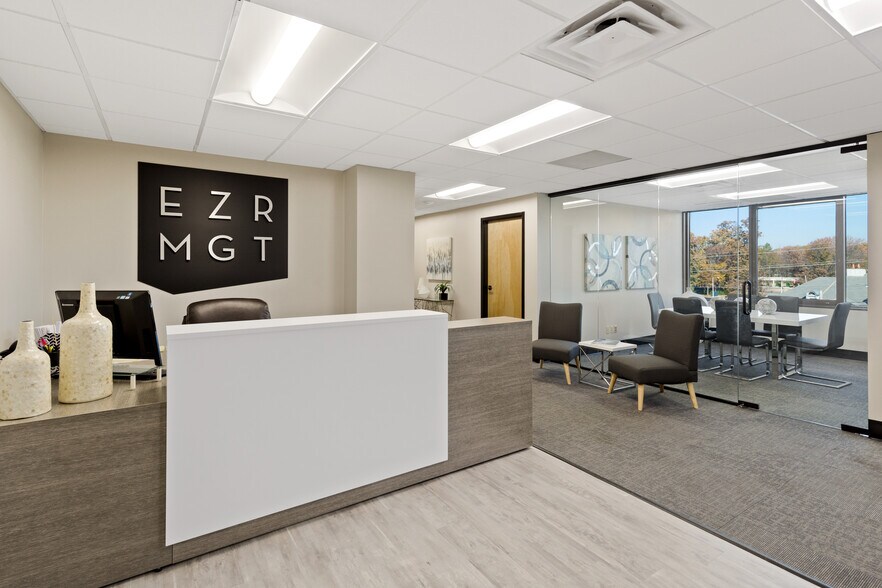 More Photos Of 6263 Poplar Ave, Memphis Office For Lease