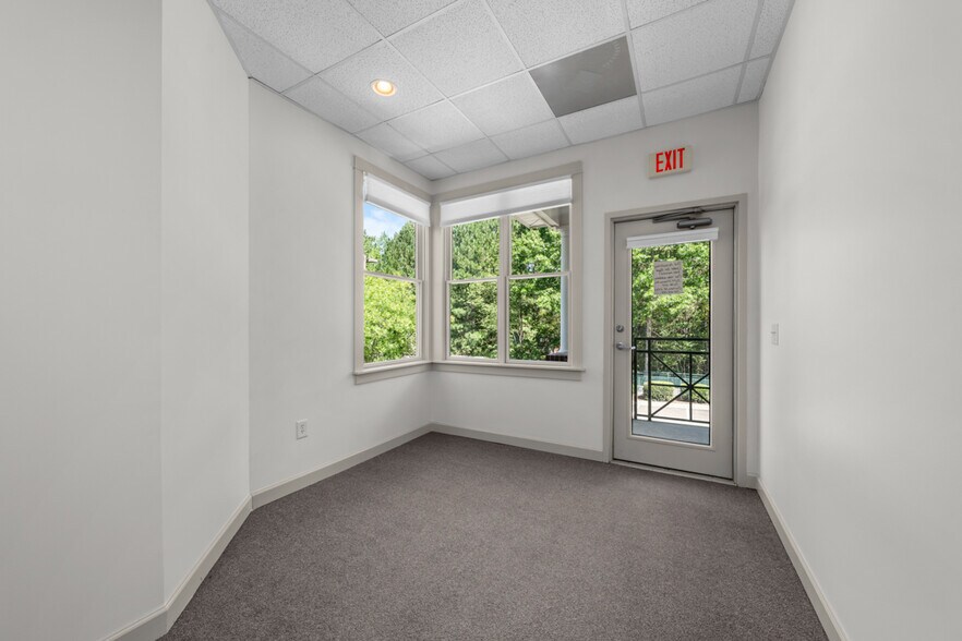 More Photos Of 1502 W NC Highway 54, Durham Office For Sale