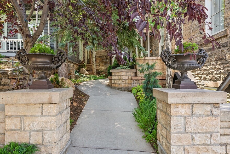 More Photos Of 543 Park Ave, Park City Hotel For Sale
