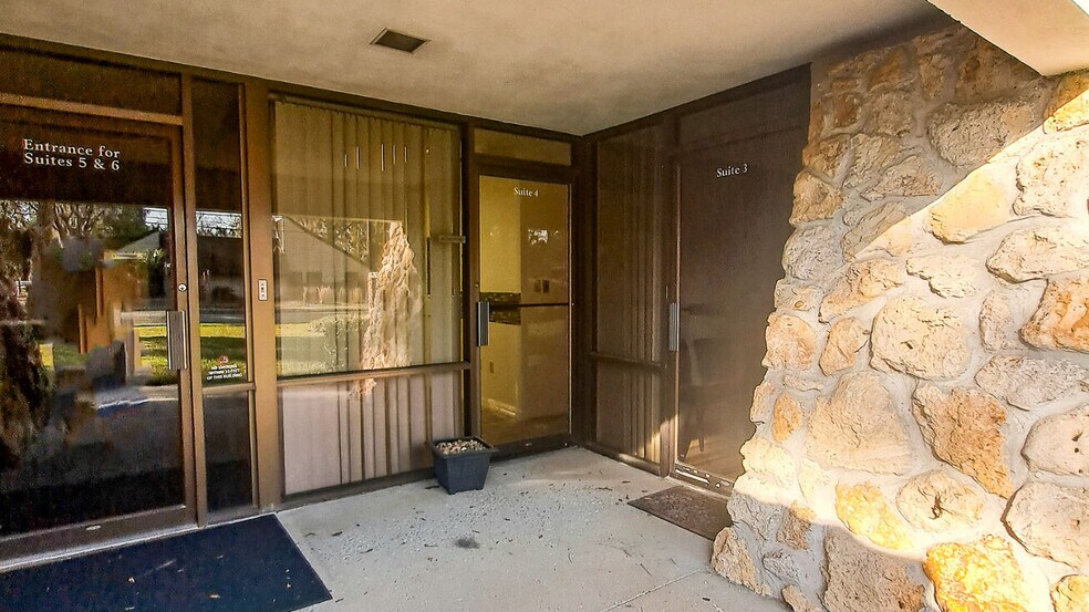 More Photos Of 502 NW 16th Ave, Gainesville Office For Lease