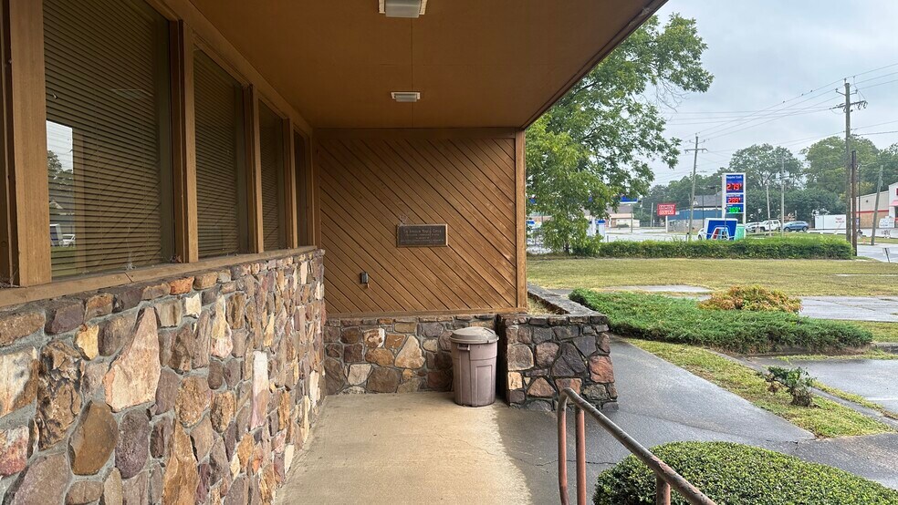 More Photos Of 812 S Main St, Cedartown Healthcare For Sale