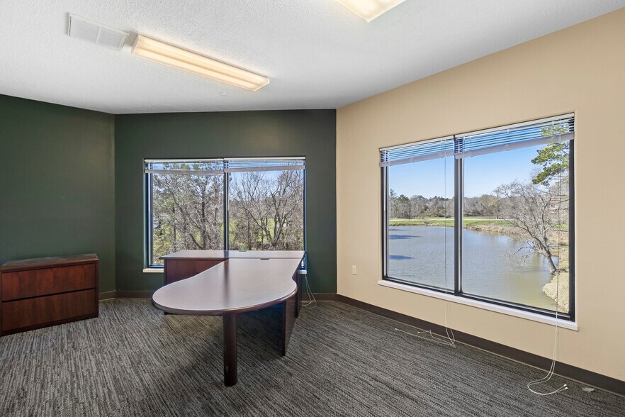 More Photos Of 18001 W Highway 105, Montgomery Medical For Lease