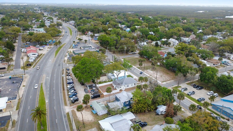 More Photos Of 324 N Orange St, New Smyrna Beach Multifamily For Sale