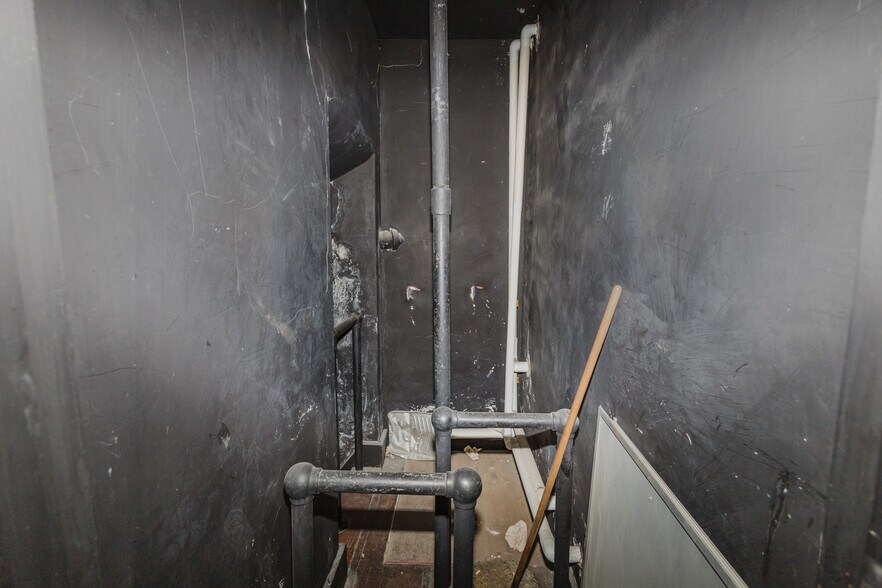 More Photos Of 920 Millington St, Winfield Storefront Retail Office For Sale