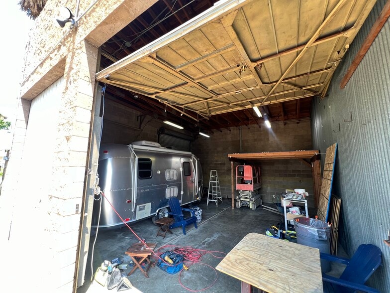 More Photos Of 5870 Jasmine St, Riverside Self Storage For Sale