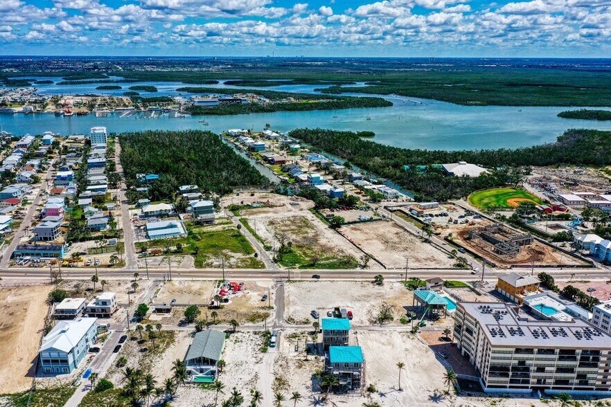 More Photos Of 100 Chapel St, Fort Myers Beach Land For Sale