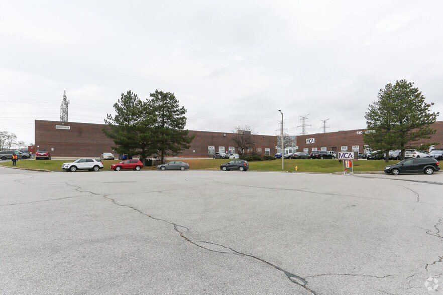 More Photos Of 610 Hanlan Rd, Vaughan Warehouse For Lease